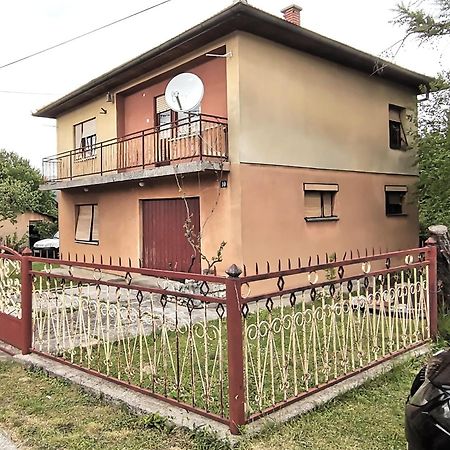 Aki Apartman Drvar Kültér fotó