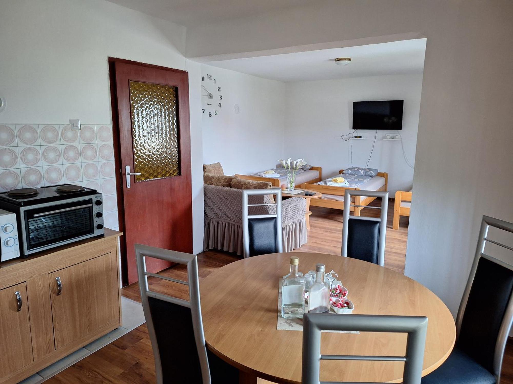 Aki Apartman Drvar Kültér fotó